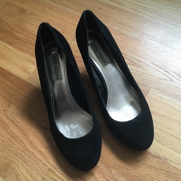 Black Suede Steve Madden Heels - Picture 3 of 5
